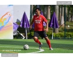 匹兹堡海盗队在 1960 年凭借比尔·马泽罗斯基的再见轰，在第七战绝杀洋基夺冠